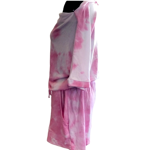 Pink lily ... pink and white tie-dye Romper - Picture 9 of 13